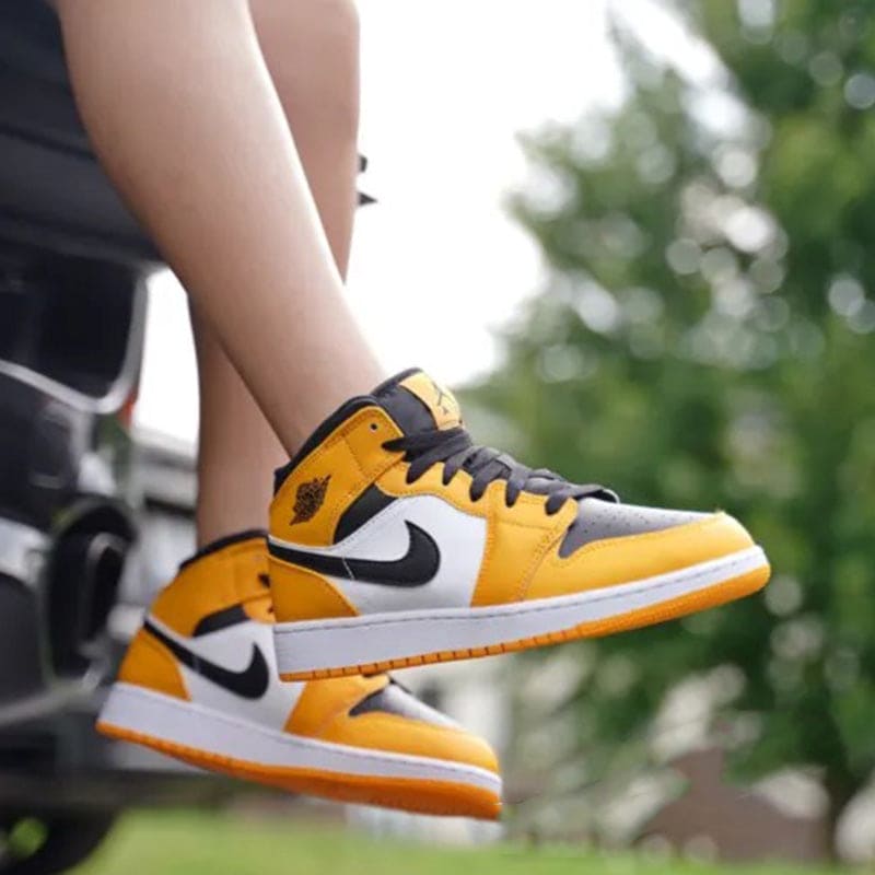 Jordan 1 Mid 'Taxi'